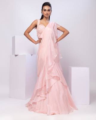 Pink plain silk saree with belt 2