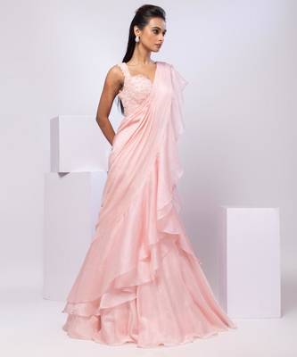 Pink plain silk saree with belt 3