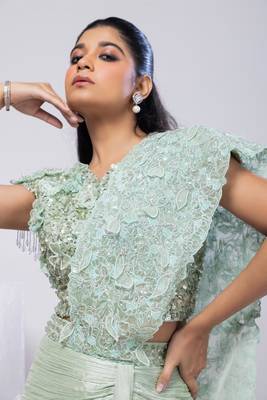 Green plain silk saree with belt 1