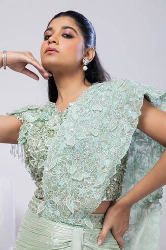 Green plain silk saree with belt