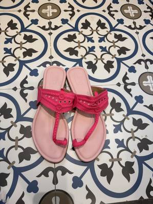 Light pink and neon pink kolhapuri 1