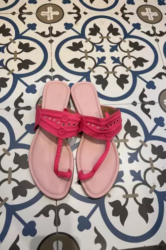 Light pink and neon pink kolhapuri