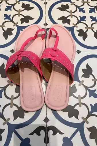 Light pink and neon pink kolhapuri