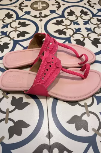 Light pink and neon pink kolhapuri