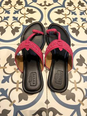 Black and fuschia pink kolhapuri 3
