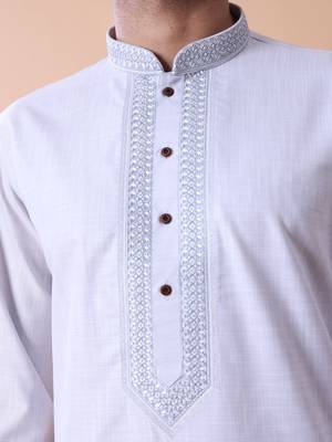 Mandarin collar embroidered thread work kurta 2