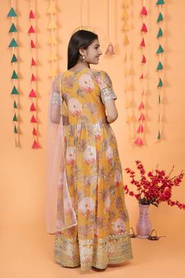 Yellow digital print gown with embroidered sequins 3