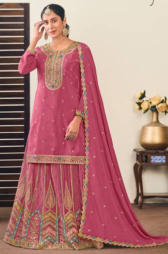 Peach chinon silk embroidered straight style suit