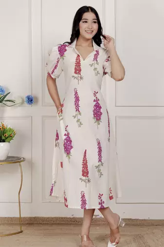   womens off white flower printed cotton flex maxi dress