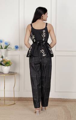   womens floral printed black pure cotton kurti with palazzo 4