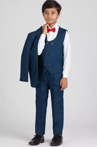 royal look in suit set full sleeves solid blazer, shirt, pant and waist coat with bow tie - tealblue