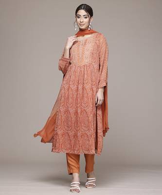 orange chiffon kurta set with embroidered work 1