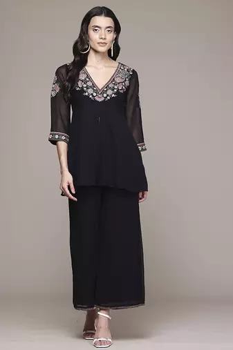 black georgette kurta set with embroidered work design