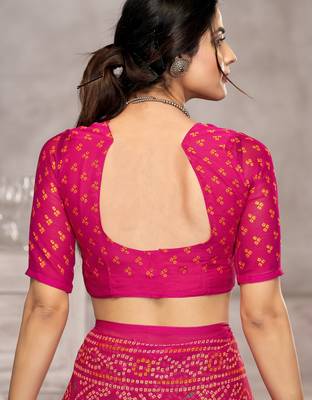 Pink maroon bandhani printed chiffon saree with unstitched blouse, ethnic indian attire 3