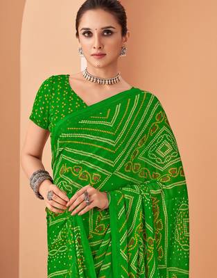 Green bandhani print soft chiffon traditional saree with unstitch blouse 2