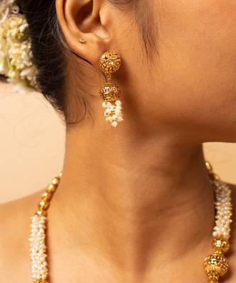 Pearl-adorned gold-tone long necklace & earrings set 3