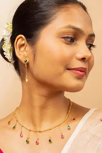 Gold-tone teardrop dangle necklace & matching stud earrings