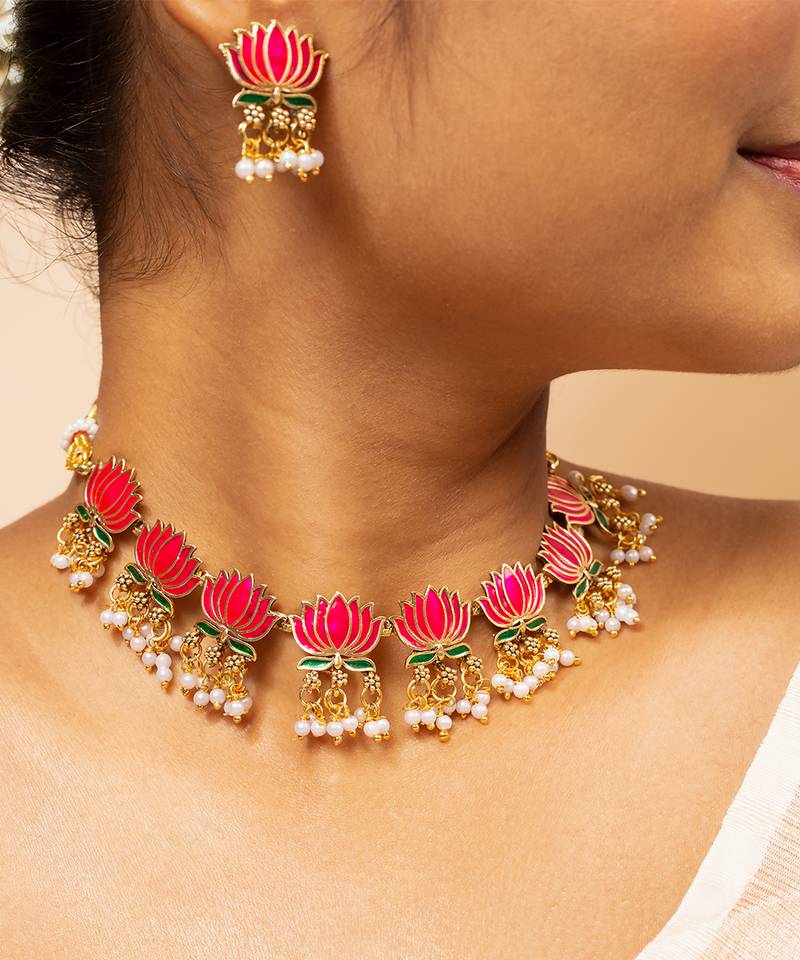High gold pink lotus pendant necklace set with pearls
