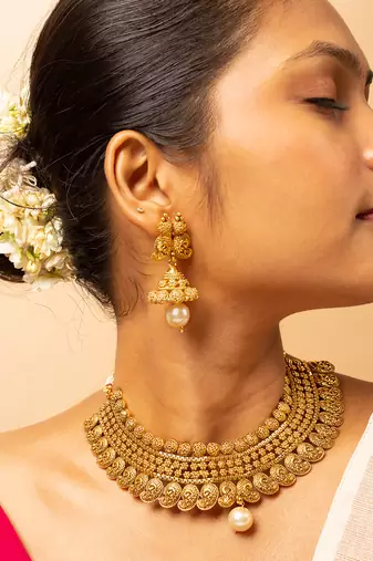 Regal antique gold bridal necklace set