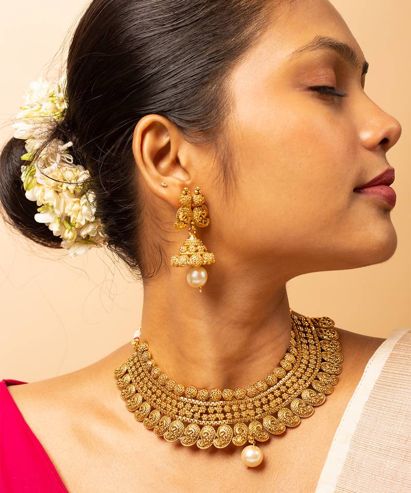 Regal antique gold bridal necklace set