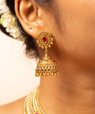 Majestic zigzag pattern gold necklace set 3