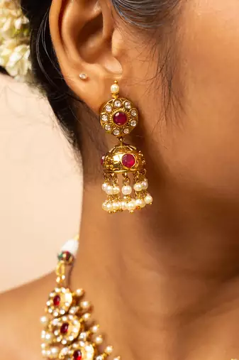 Pearl & ruby matte gold bridal set
