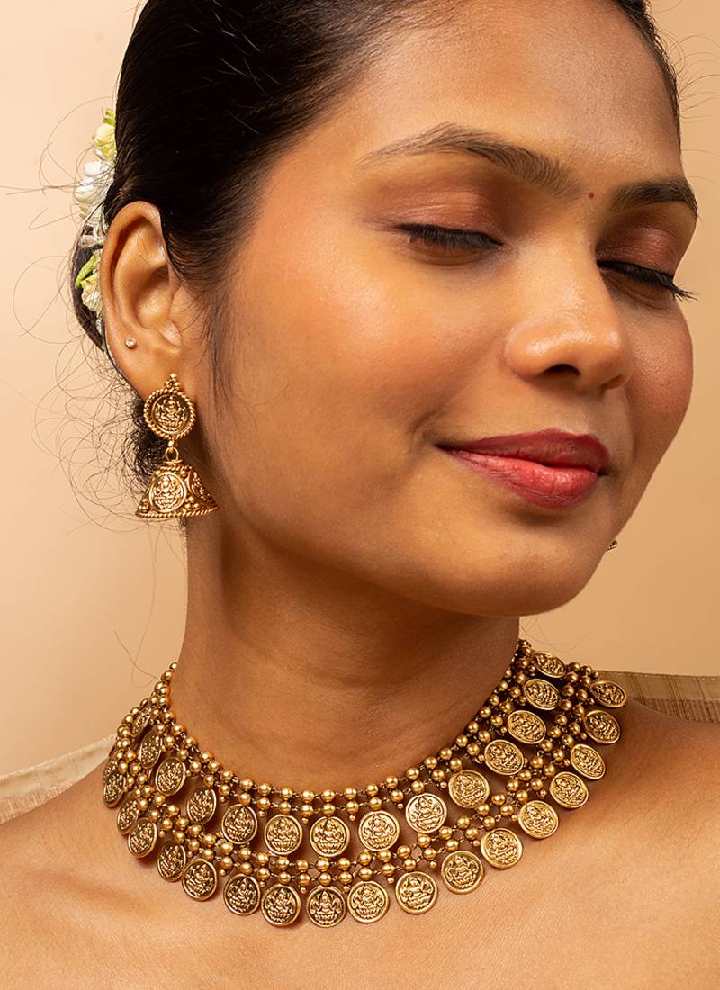Matte gold coin necklace set