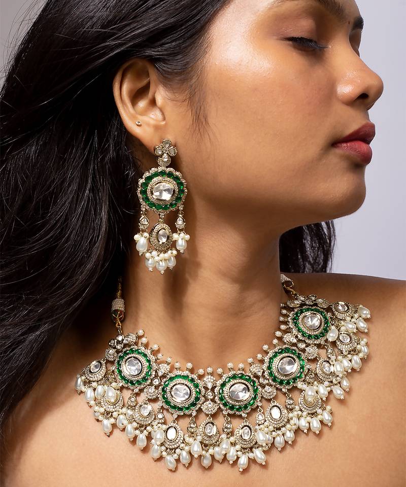 Traditional american diamond and pearl choker necklace set