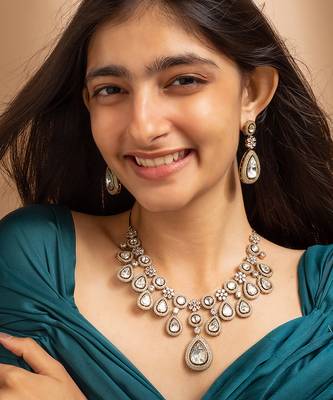 Teardrop crystal statement necklace and earring set 3