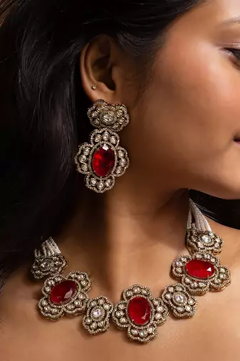 Antique floral choker necklace set with red stones and pearl strings