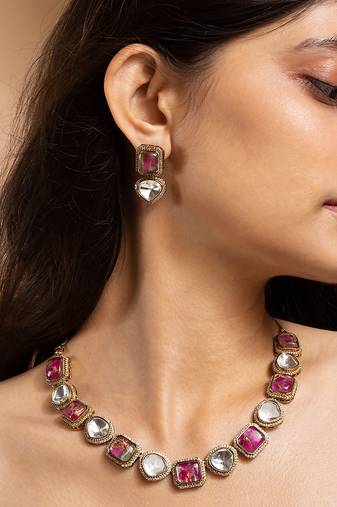 Kundan necklace and earrings set with pink stones