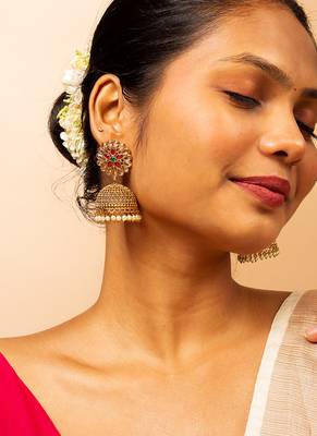 High gold floral jhumka earrings 2