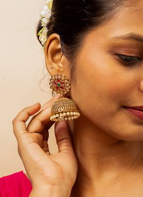 High gold floral jhumka earrings 3
