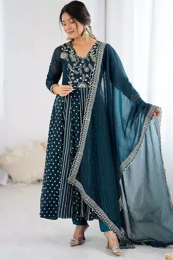 New Designer Anarkali Gown Set Wedding Wear Gown Floral Suit Set