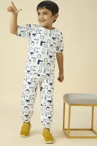 lycra woven full sleeves placement printed t-shirt and track set - white