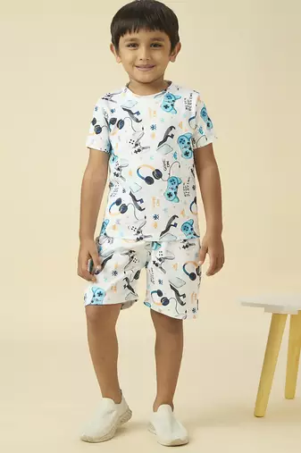 lycra woven half sleeves placement printed t-shirt and short set - white