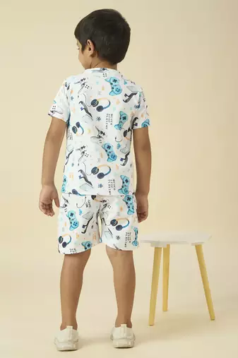 lycra woven half sleeves placement printed t-shirt and short set - white