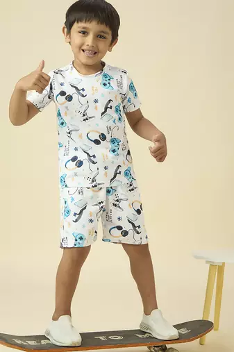 lycra woven half sleeves placement printed t-shirt and short set - white