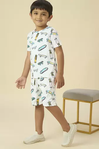 lycra woven half sleeves placement printed t-shirt and short set - white