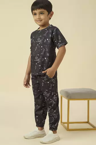 lycra woven full sleeves placement printed t-shirt and track set - black