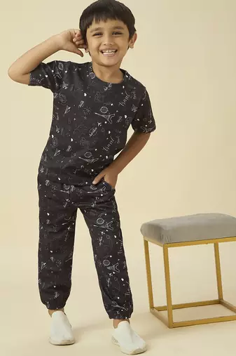 lycra woven full sleeves placement printed t-shirt and track set - black