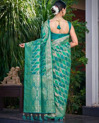 Manohari women's most trendy banarasi satin silk woven aqua green saree with heavy jacquard work saree with blouse piece 2