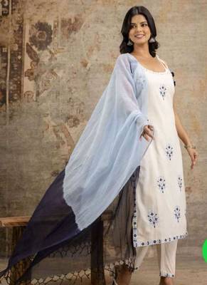 WOMEN COTTON KURTA WITH PANT AND DUPATTA  3