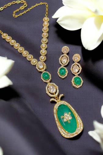 Luxury emerald drop necklace set with polki stones by treemoda