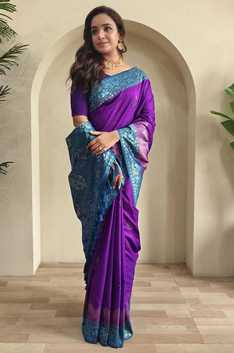 Green embellished woven silk blend saree with blouse 