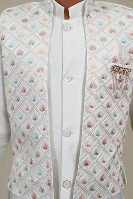 Boys cotton silk geometric sequined leaf motif embroidered sherwani set- multicolor 6