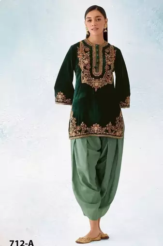 Green pure velvet with embroiderey 3mm sequence & thread work unstitched suit