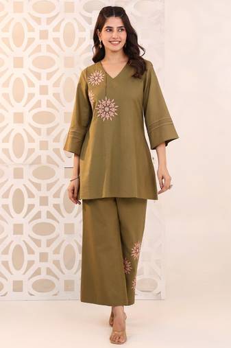 Raftar olive green cotton embroidered co ord sets