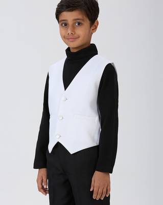 solid sleeveless waist coat - white 3