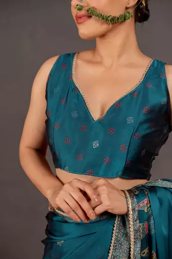 Women's deep magenta foil print block print golden lace border chiffon saree with unstiched blouse piece